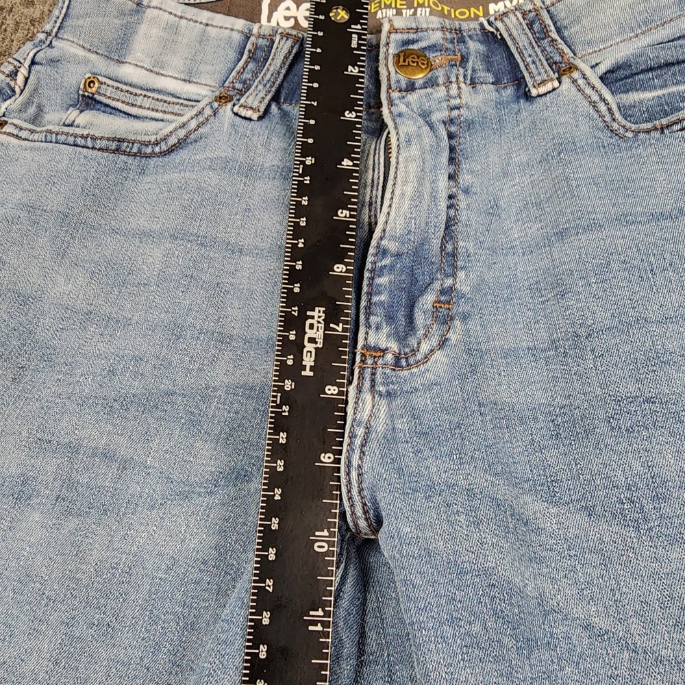 Lee Jeans Denim Mens 33x32 Light Wash Extreme Motion MVP Athletic Fit 102018312 - Picture 8 of 12